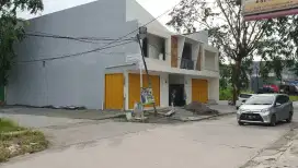 Sewa Kios Di Depan Kost Exclusive Nindya, Kontak Ruko, Kios Strategis