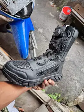 sepatu pdl tali putar