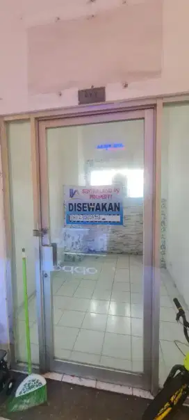 Disewakan Kios Cocok.Unyuk.Usahzsi.Apartemen