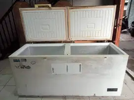 jual murah RSA CF-600 CHEST FREEZER 600 LITER FREEZER BOX