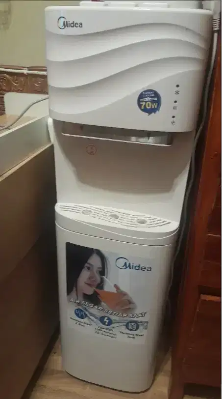 Dispenser Midea MULUS