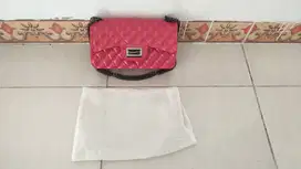 Tas selempang wanita