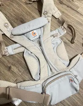 PL Ergobaby omni breeze - sand beige