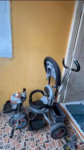 dijual sepeda roda tiga merk exotic