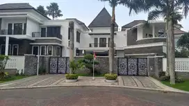 Rumah mewah siap huni lokasi araya luas tanah 854 m2