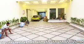 Lantai batu sikat carport