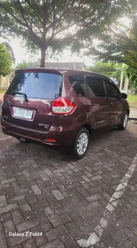 (tgn pertama)Suzuki Ertiga at 2014 tinggal pake siap tt