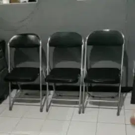 Kursi lipat bekas