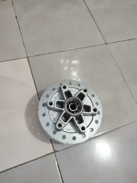 tromol depan yamaha scorpio original