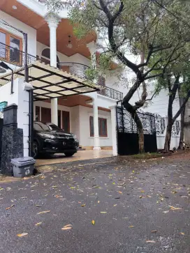 Dijual Rumah Kokoh Bagus Siap Huni Dalam Cluster Di Pejaten