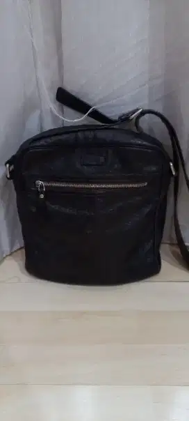 Tas gucci slempang pria
