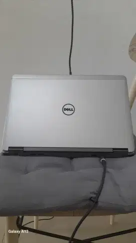 Laptop DELL Latitude 7240