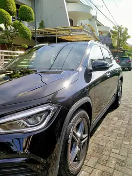 Mercedez Benz GLA 200