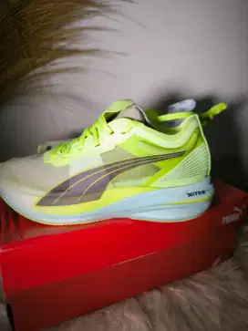 PUMA Deviate Nitro Elite Racer Women's Running Shoes - Yellow