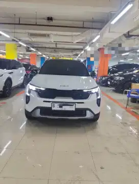 KIA SONET ULTIMATE 1.5 DUAL TONE