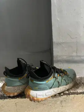 Sepatu Under armour x Michellin