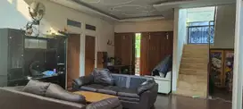 Dijual Rumah 3 lantai siap huni area perumahan Bintang metropol