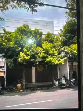 Di Jual Tanah dan Bangunan di Kota Ngawi