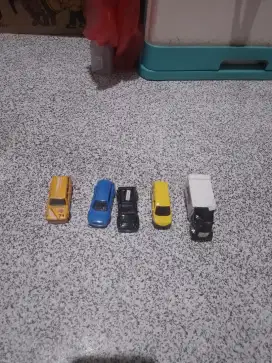 Miniatur diecat Hotwheels dan Matchbox