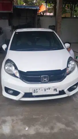 Honda brio E 2016