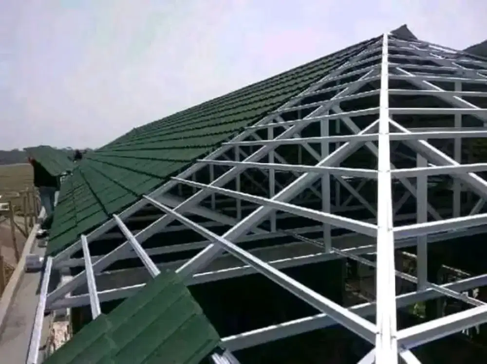 Baja ringan [0.75 SNI] renovasi bongkar pasang atap lama pasang baru