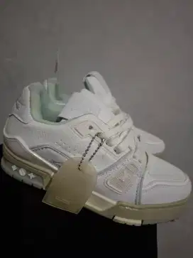 Sepatu LV like new