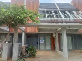 Cluster Asera Nishi, Harapan Indah. Rumah 2 lantai semi furnished.