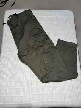 Celana Panjang Pria Cargo Jogger H&M