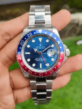 Jam Rolex Gmt master II
Blue dial AUTOMATIC
Full bawaan