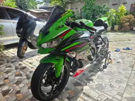 Kawasaki ZX25R ABS KRT Tahun 2022, Pajak Hidup, KM Record