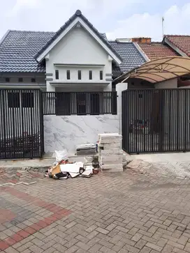Rumah Baguss lebar 9m Full renovasi Mulyosari