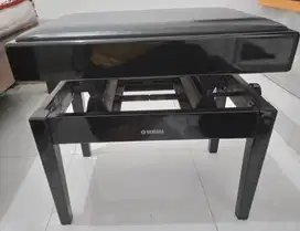 Kursi piano merek yamaha
