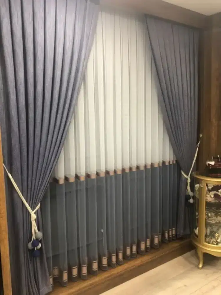 Pasang gordyn gorden murah vertikal roll blind jasa wallpaper dinding