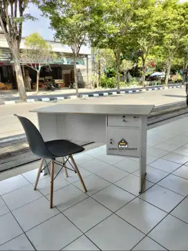 SET MEJA KURSI KANTOR/MEJA TULIS KURSI HIDROLIK DIREKTUR MURAH JOGJA