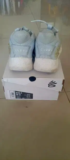 Under Armour Curry 327 Mens Basketball