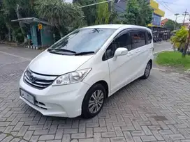 Honda Freed 1.5 E Psd Bensin Automatic/At 2012 TDP 20 Juta Proses