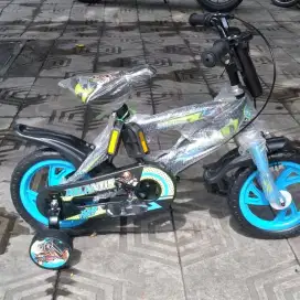 Sepeda anak anak ukuran 12 BMX/cowok