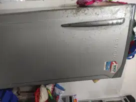 Dijual cepat Kulkas 1 pintu Toshiba Glacio Xtra Dalam