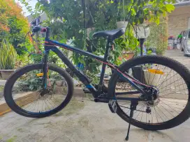 Sepeda genio bekas