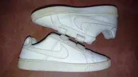 Sepatu Anak Nike Court Royale Size 33.5 (Bonus Kaus Kaki + Topi Anak)