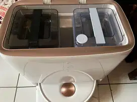 Vacuum robot yeedi by ecovacs