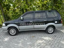 Kijang krista 2.0 Bensin AT 2004