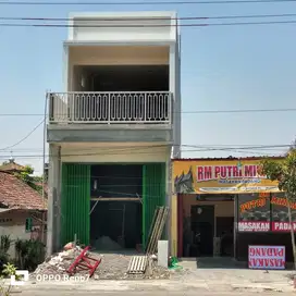 Ruko 2.5 lantai di raya empunala mojokerto