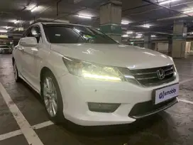 Pajak Panjang Honda Accord 2.4 VTI-L Bensin-AT 2016 Putih