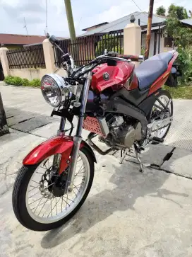 Vixion 2016 warna merah