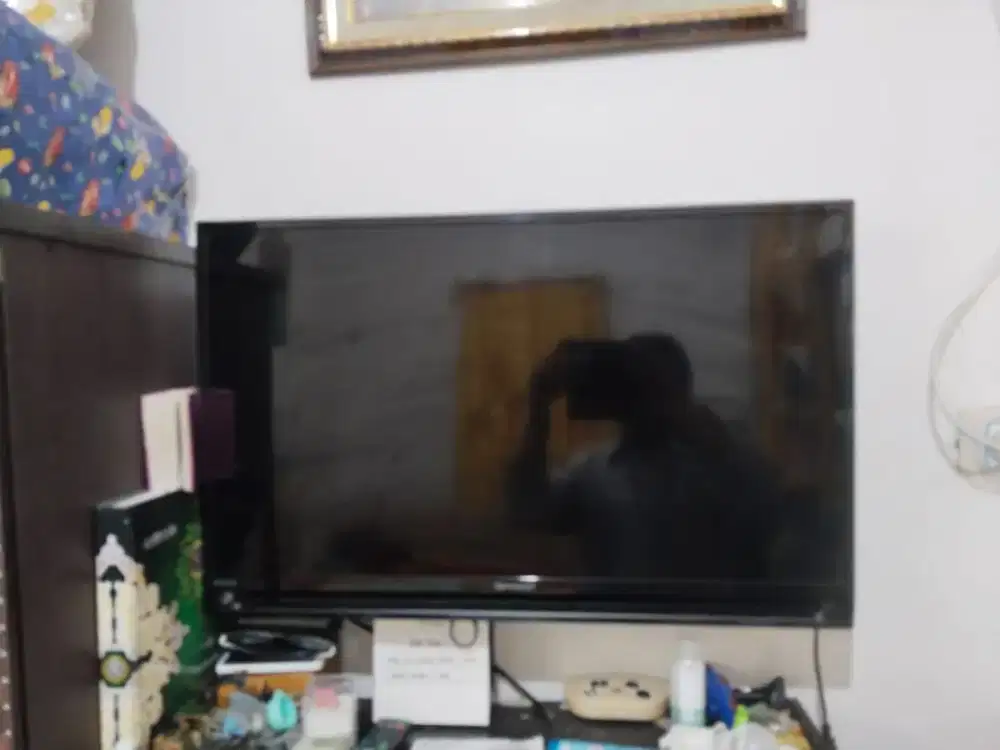 TV LED SHARP 32 INCHI DAN STB EVERCOSS