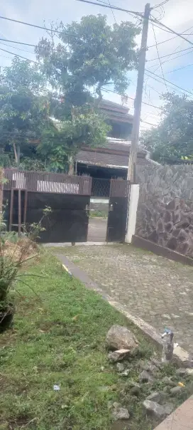 Rumah jual cepat di setrasari Bandung