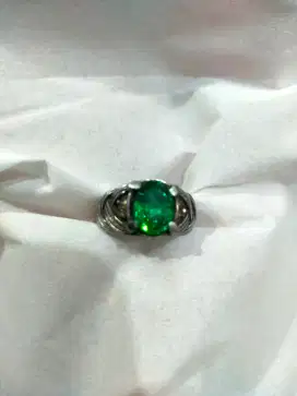 Batu jamrud asli