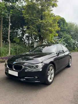 BMW 320i F30 Tahun 2013