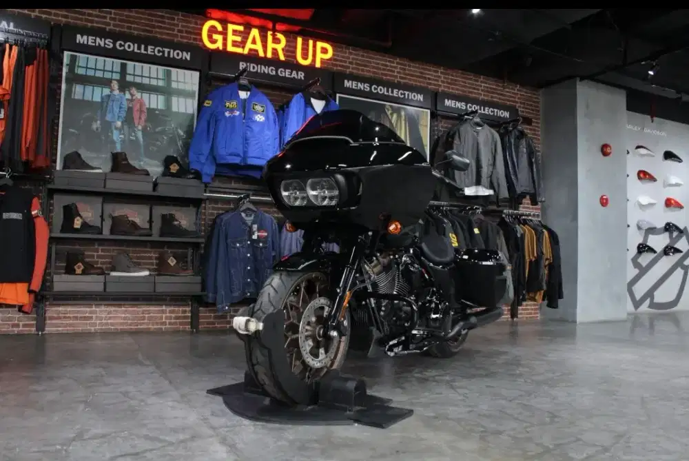 Harley Davidson Road Glide ST 2023